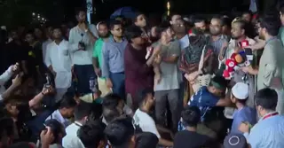 দাবি মানায় সন্তুষ্ট জবি শিক্ষার্থীরা, আন্দোলনের সমাপ্তি ঘোষণা